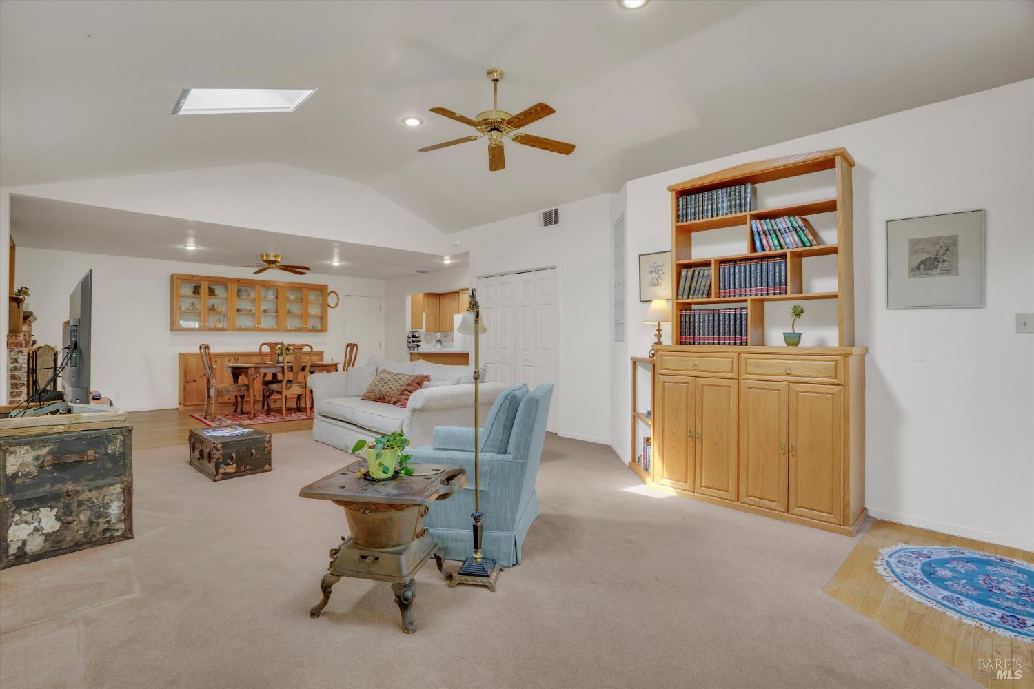 298 Markham Avenue Vacaville CA 95688