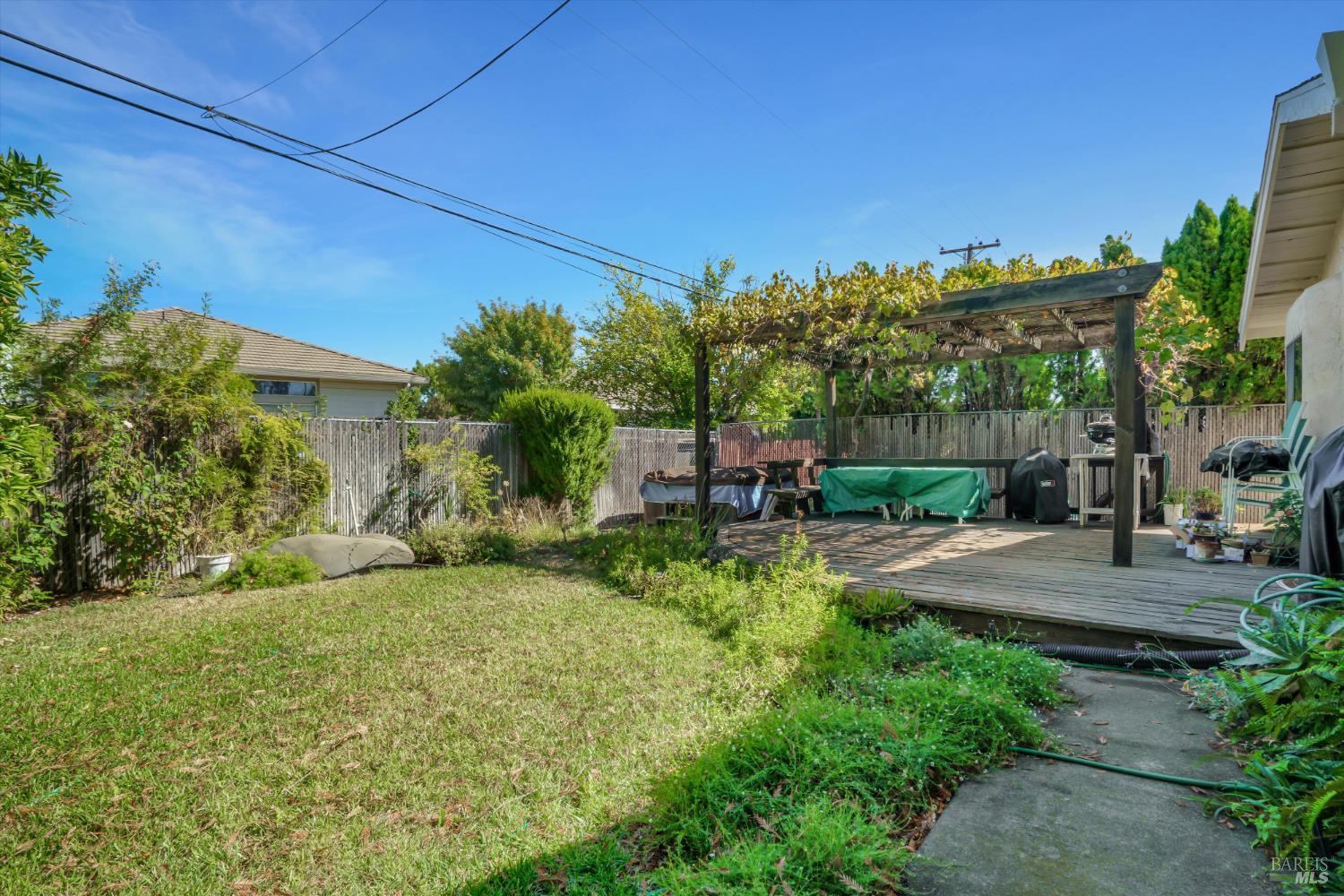 298 Markham Avenue Vacaville CA 95688