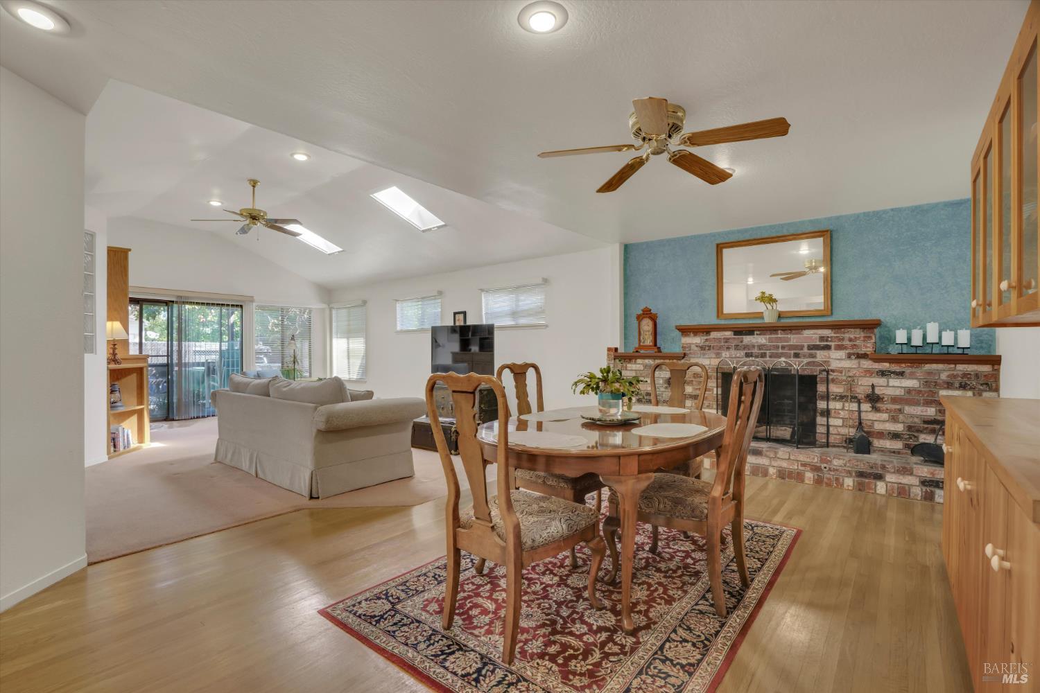 298 Markham Avenue Vacaville CA 95688