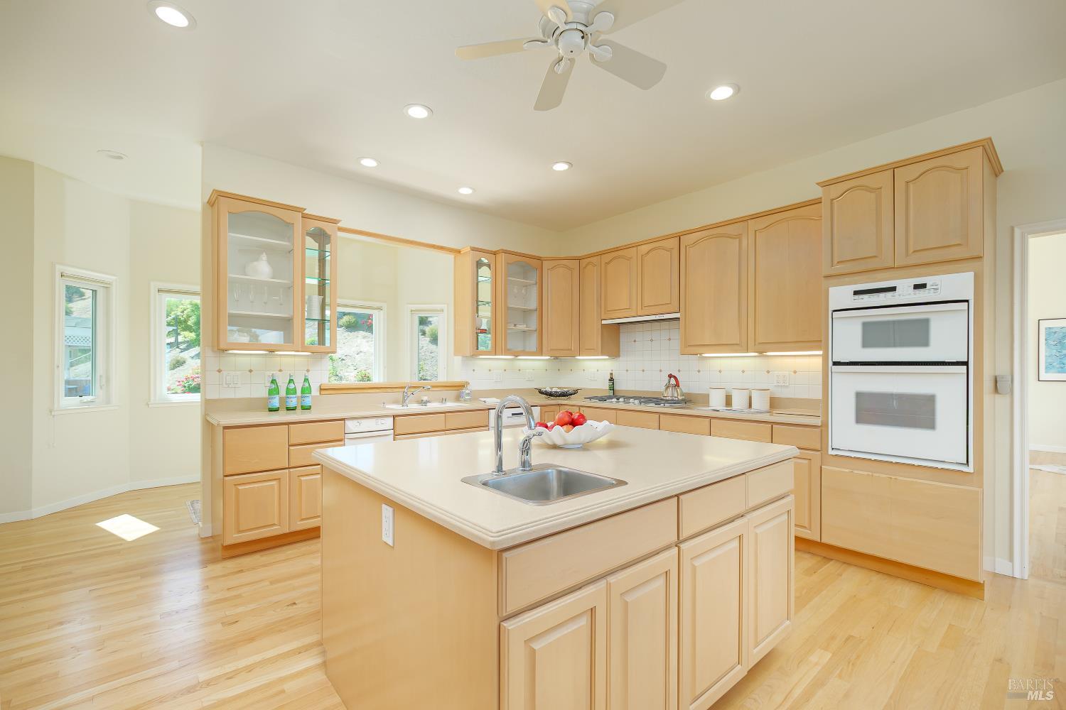 15 Ravine Way Novato CA 94947