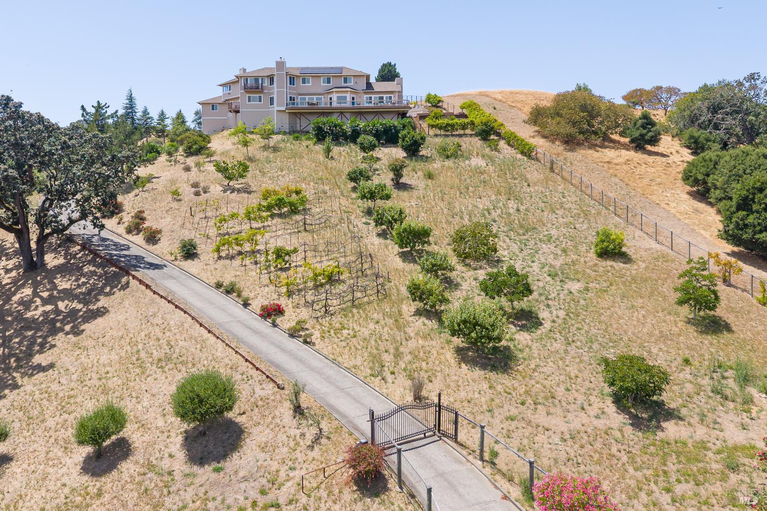 15 Ravine Way Novato CA 94947