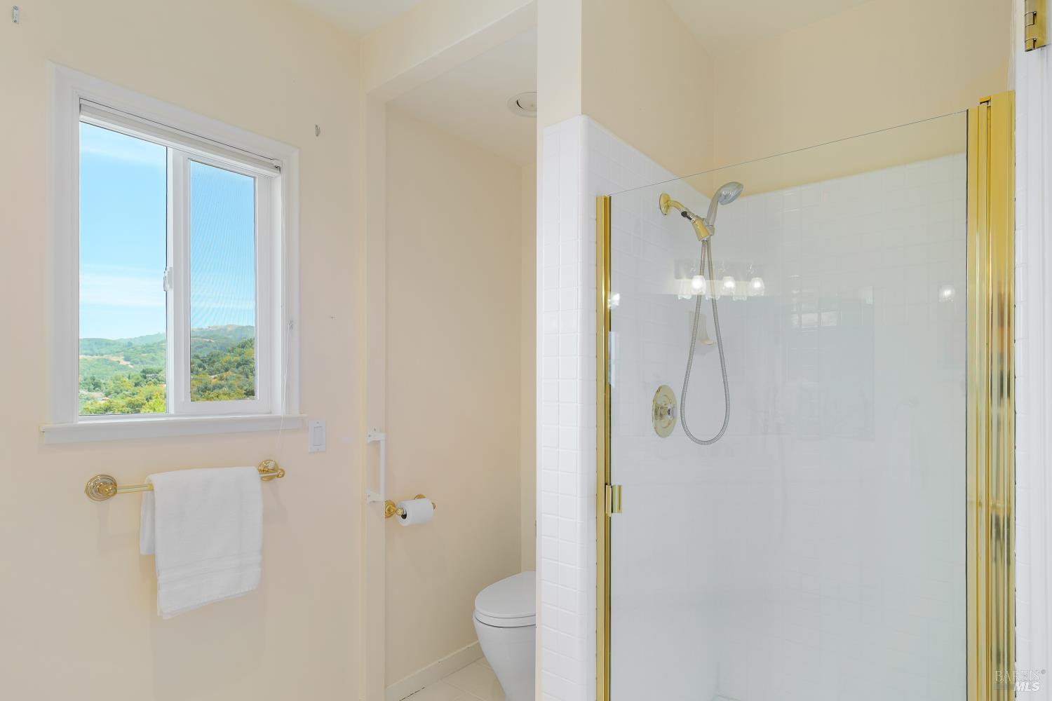 15 Ravine Way Novato CA 94947
