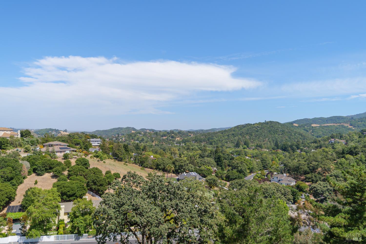 15 Ravine Way Novato CA 94947