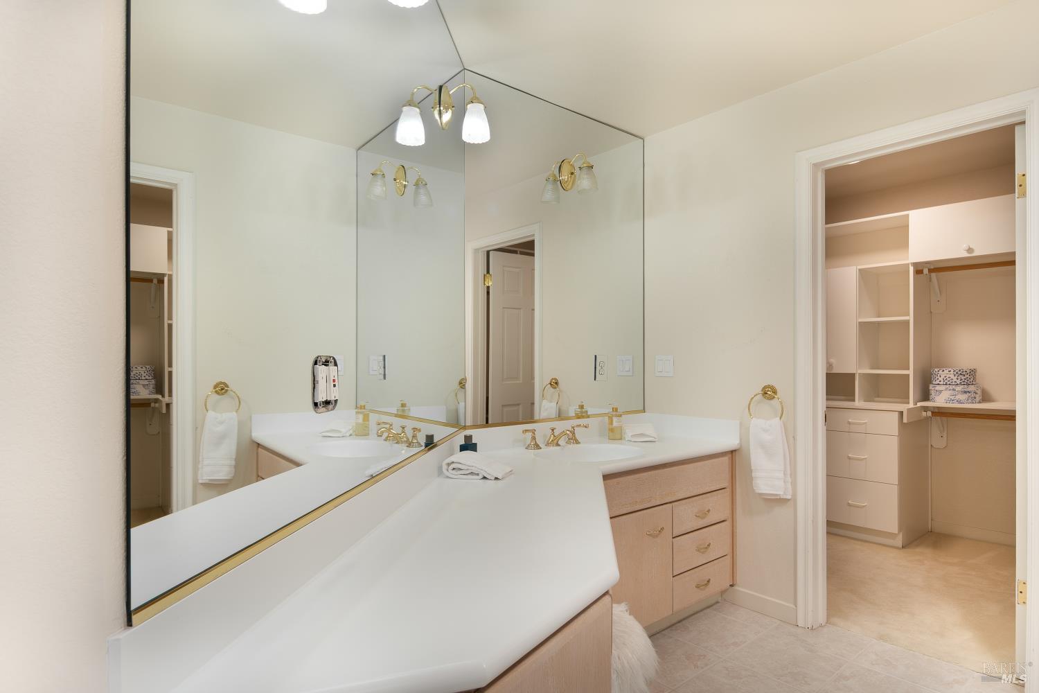 15 Ravine Way Novato CA 94947