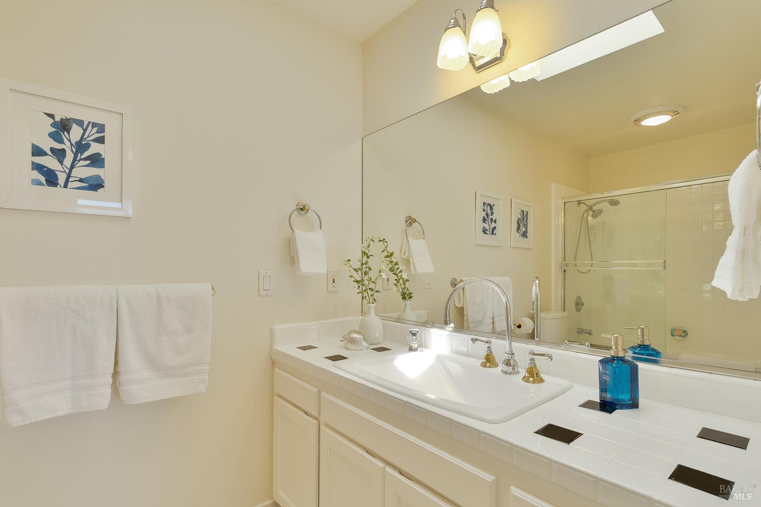 15 Ravine Way Novato CA 94947