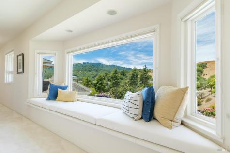 15 Ravine Way Novato CA 94947