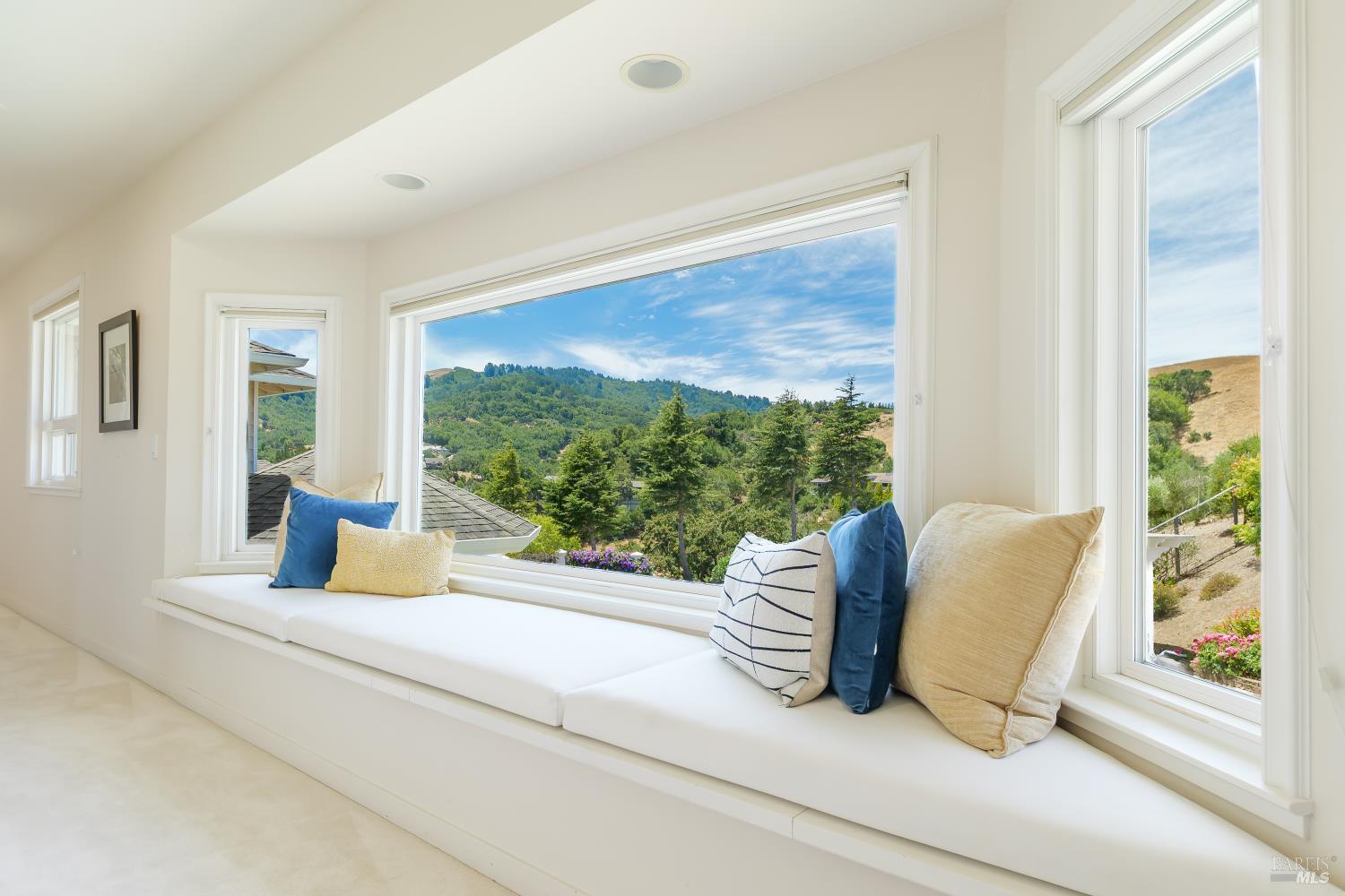 15 Ravine Way Novato CA 94947