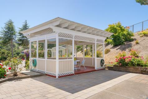 15 Ravine Way Novato CA 94947