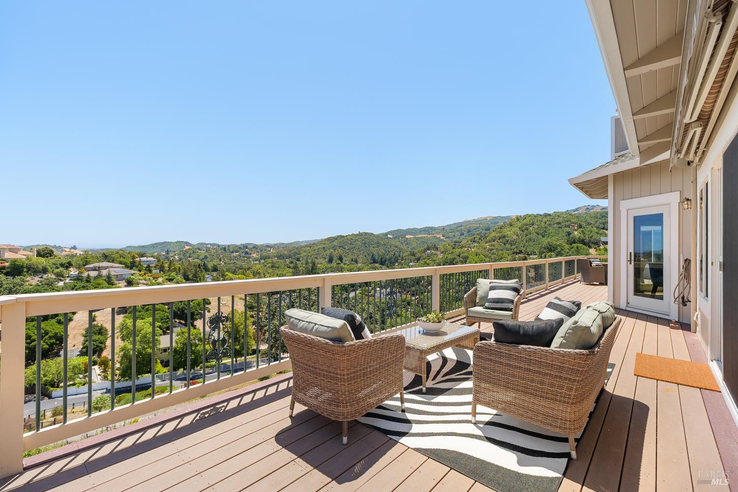 15 Ravine Way Novato CA 94947