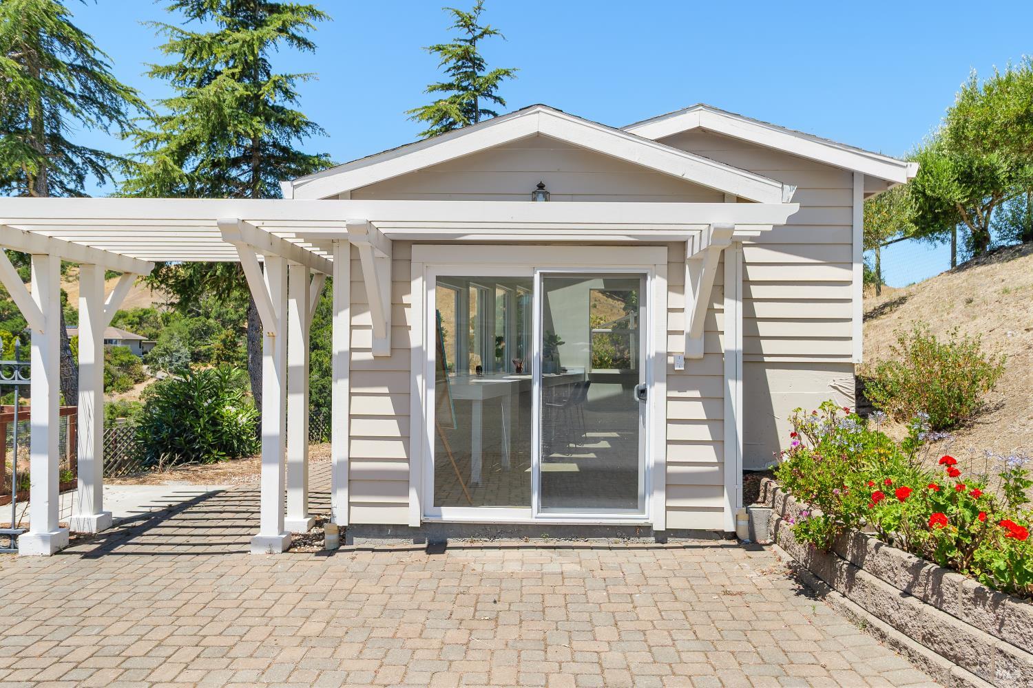 15 Ravine Way Novato CA 94947
