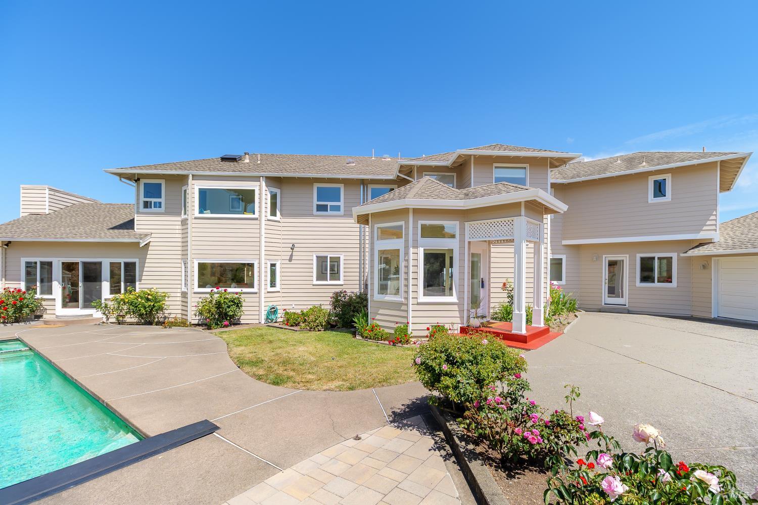 15 Ravine Way Novato CA 94947