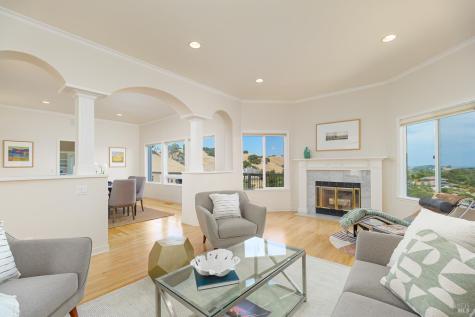 15 Ravine Way Novato CA 94947