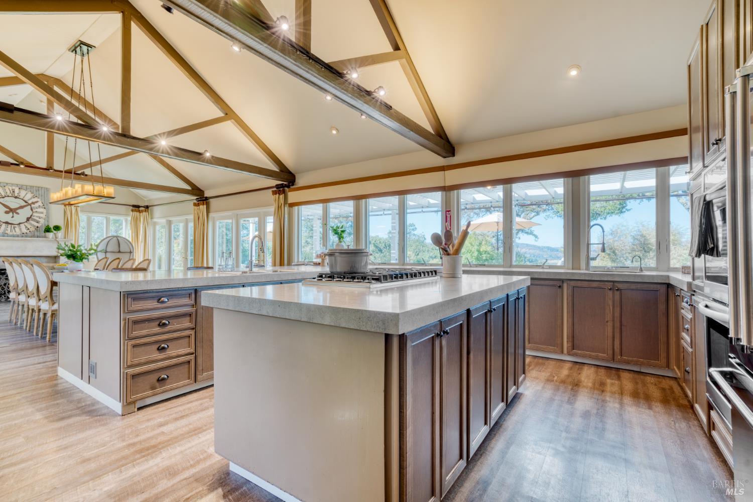 8325 Sonoma Mountain Road Glen Ellen CA 95442