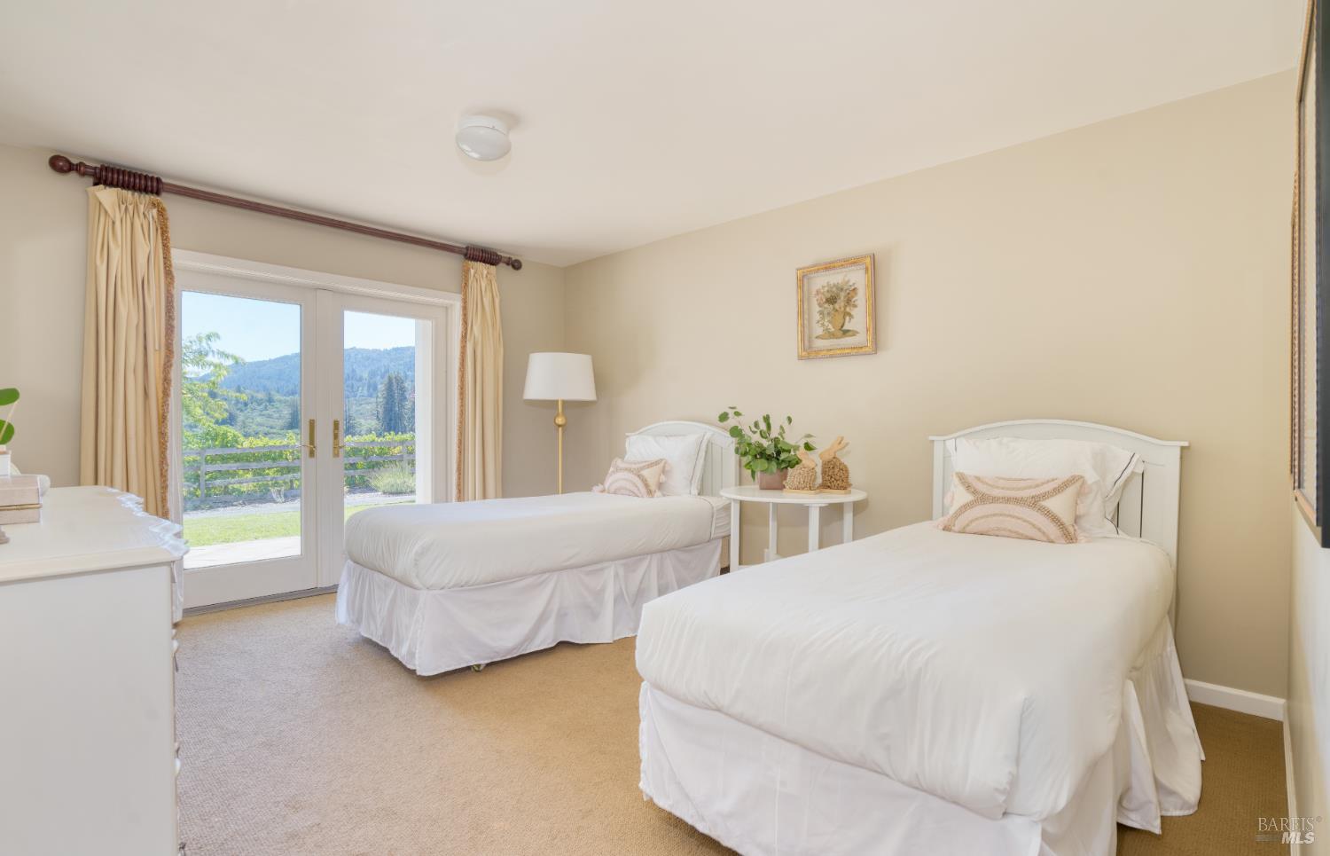 8325 Sonoma Mountain Road Glen Ellen CA 95442