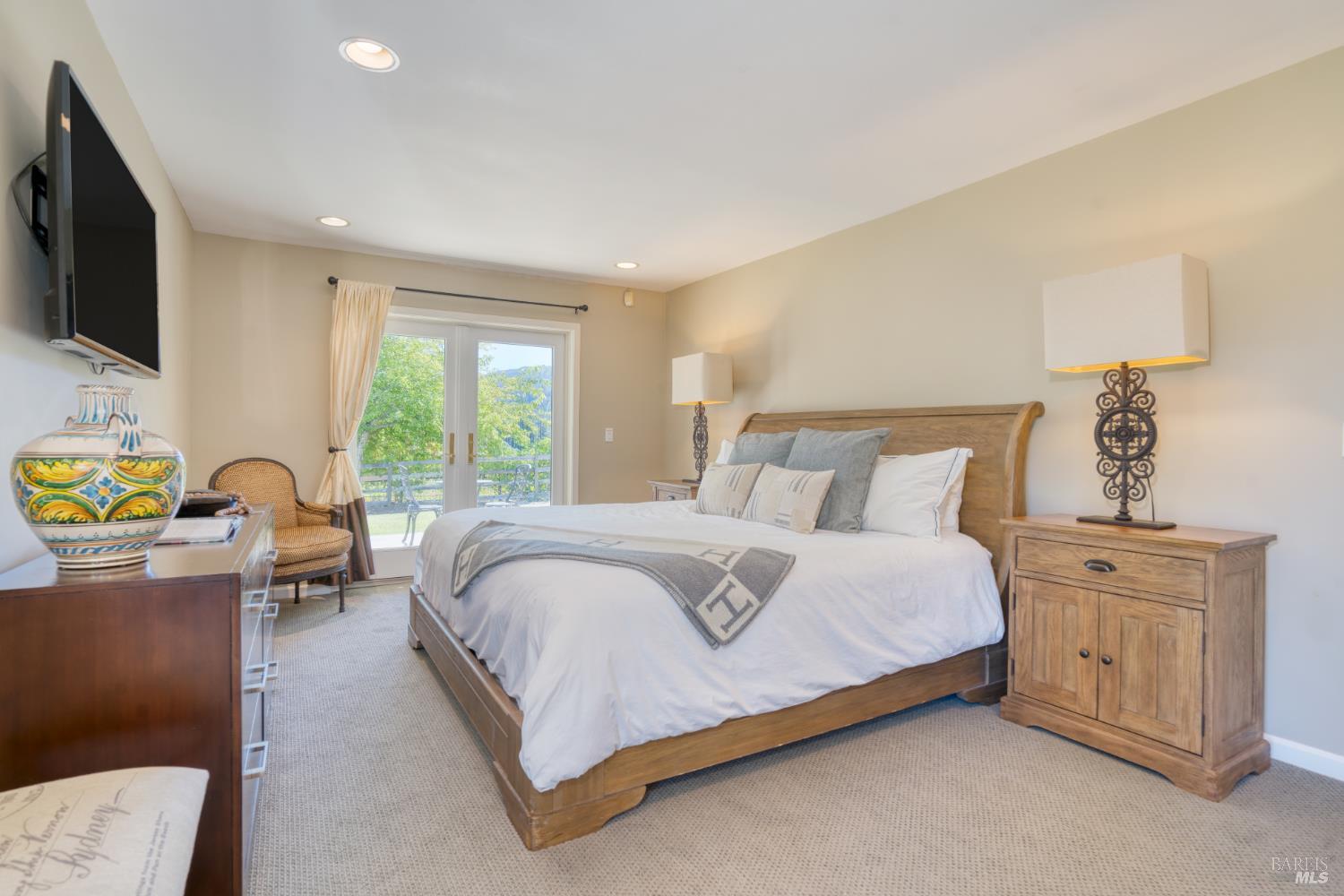 8325 Sonoma Mountain Road Glen Ellen CA 95442