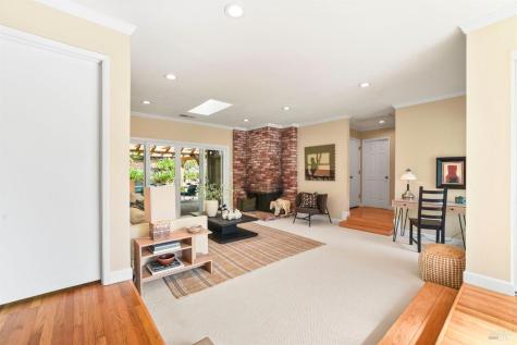 2594 Las Gallinas Avenue San Rafael CA 94903