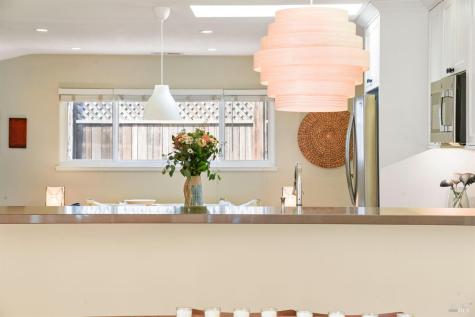 2594 Las Gallinas Avenue San Rafael CA 94903