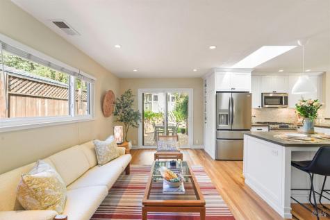 2594 Las Gallinas Avenue San Rafael CA 94903
