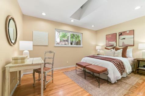 2594 Las Gallinas Avenue San Rafael CA 94903