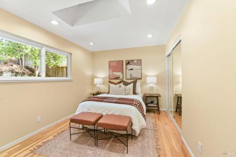 2594 Las Gallinas Avenue San Rafael CA 94903