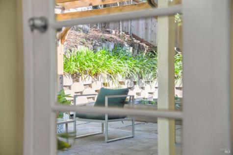 2594 Las Gallinas Avenue San Rafael CA 94903