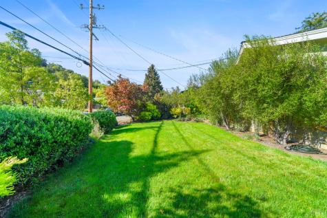 2594 Las Gallinas Avenue San Rafael CA 94903