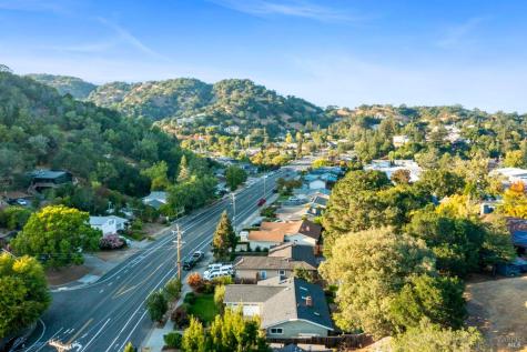 2594 Las Gallinas Avenue San Rafael CA 94903