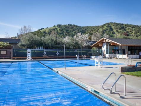 2594 Las Gallinas Avenue San Rafael CA 94903