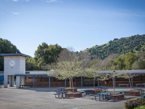 2594 Las Gallinas Avenue San Rafael CA 94903