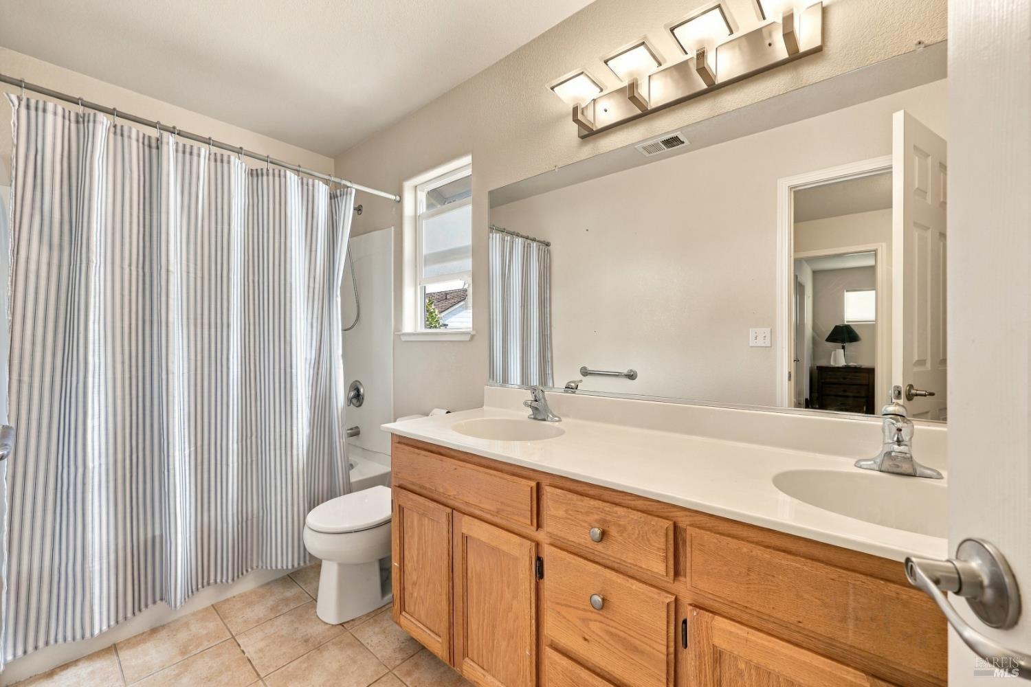 1322 Trombetta Street Santa Rosa CA 95407