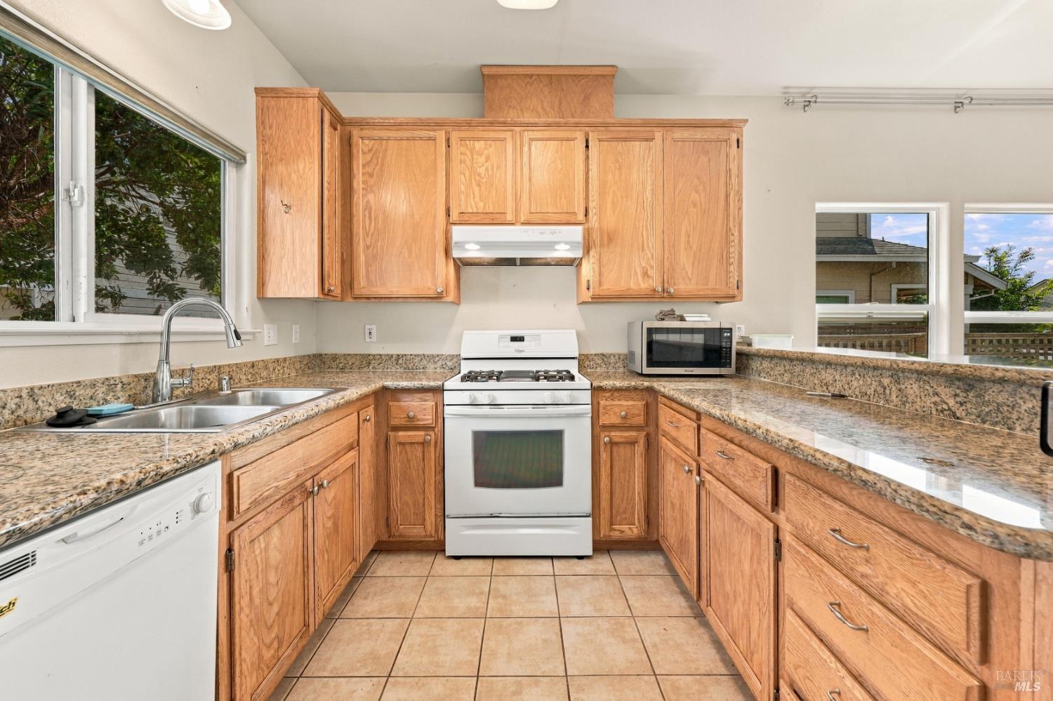 1322 Trombetta Street Santa Rosa CA 95407