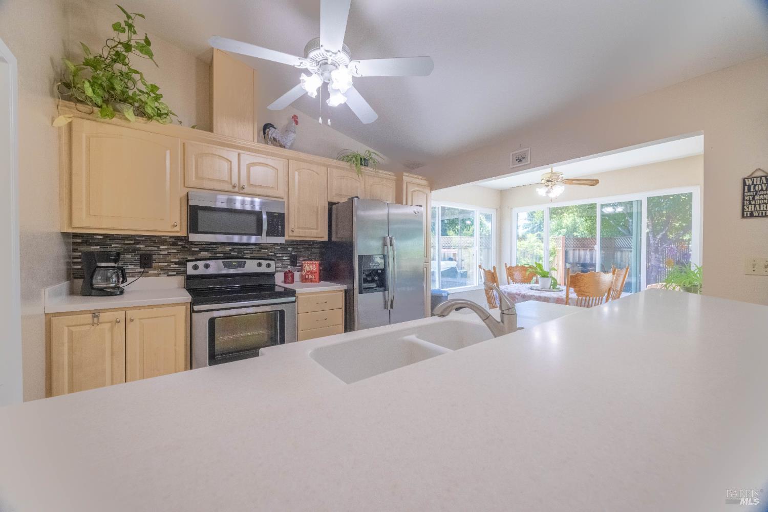 701 Sequoia Drive Fairfield CA 94533
