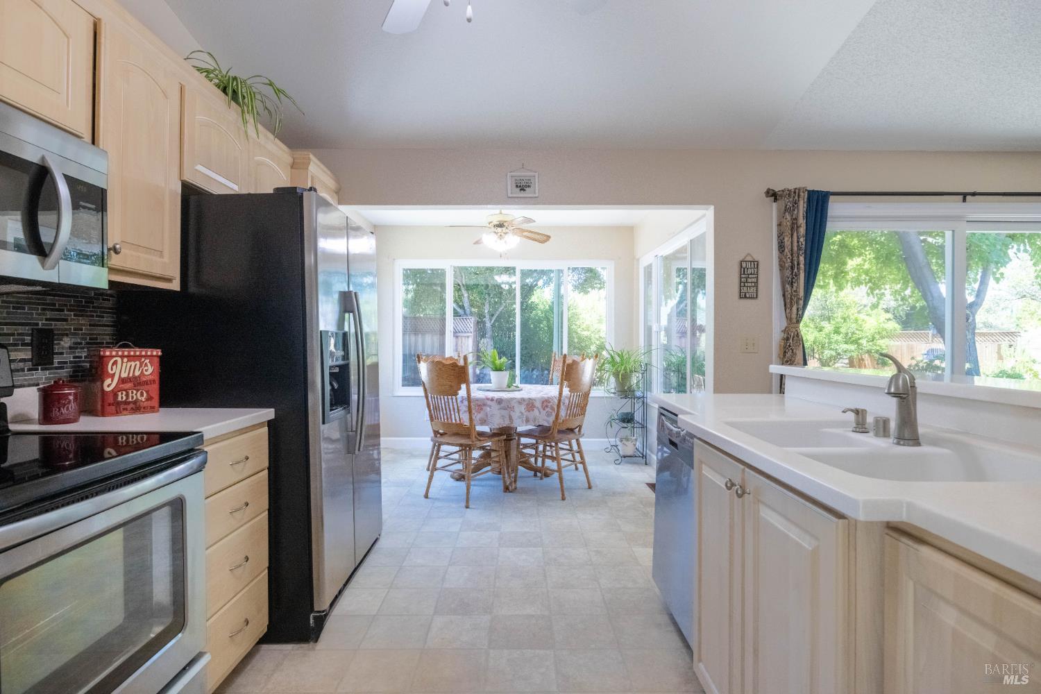 701 Sequoia Drive Fairfield CA 94533
