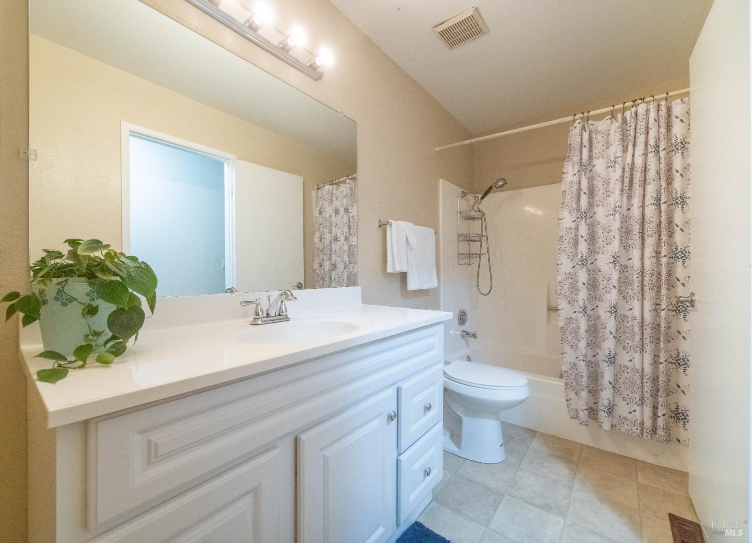 701 Sequoia Drive Fairfield CA 94533