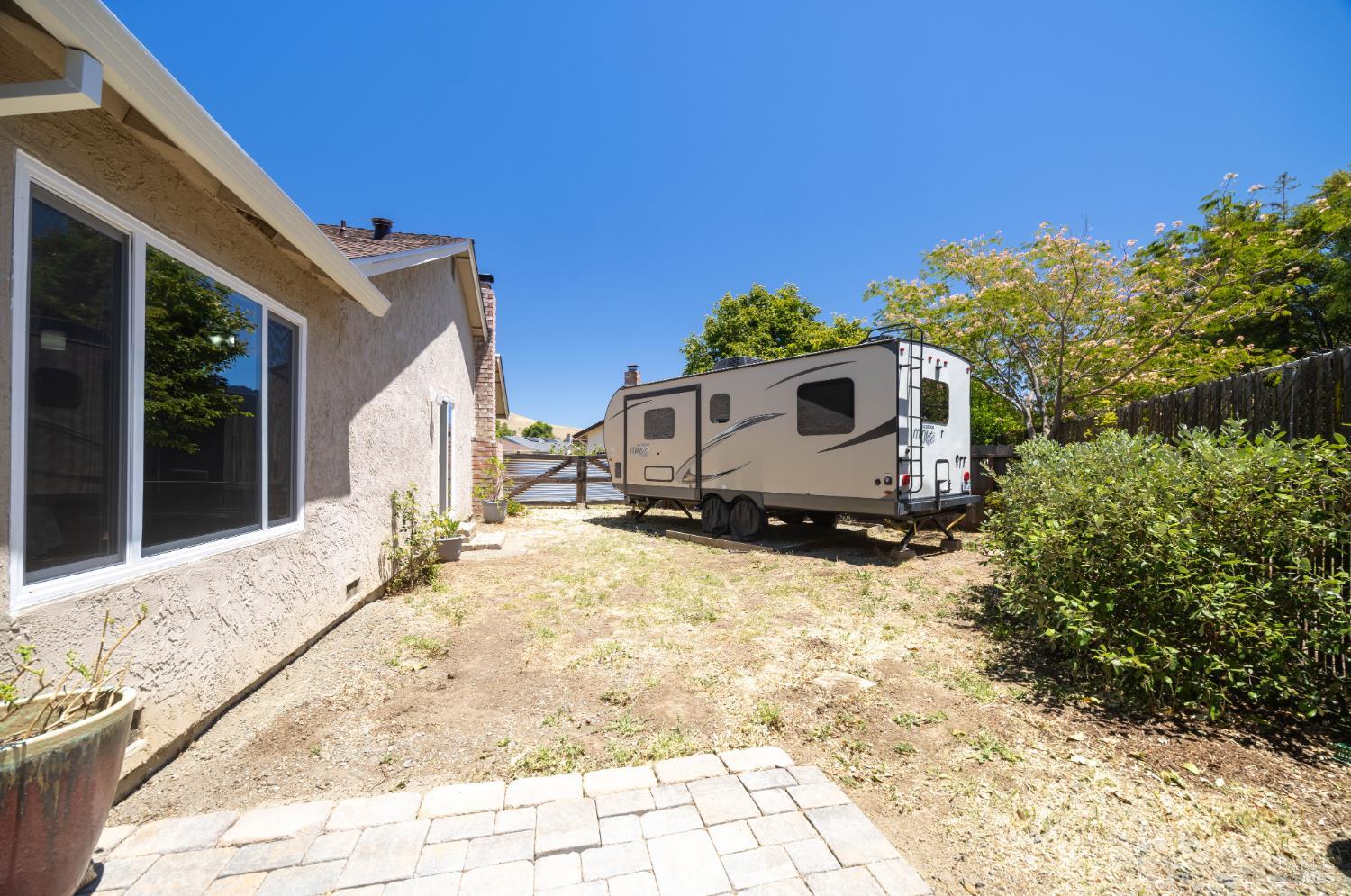 701 Sequoia Drive Fairfield CA 94533