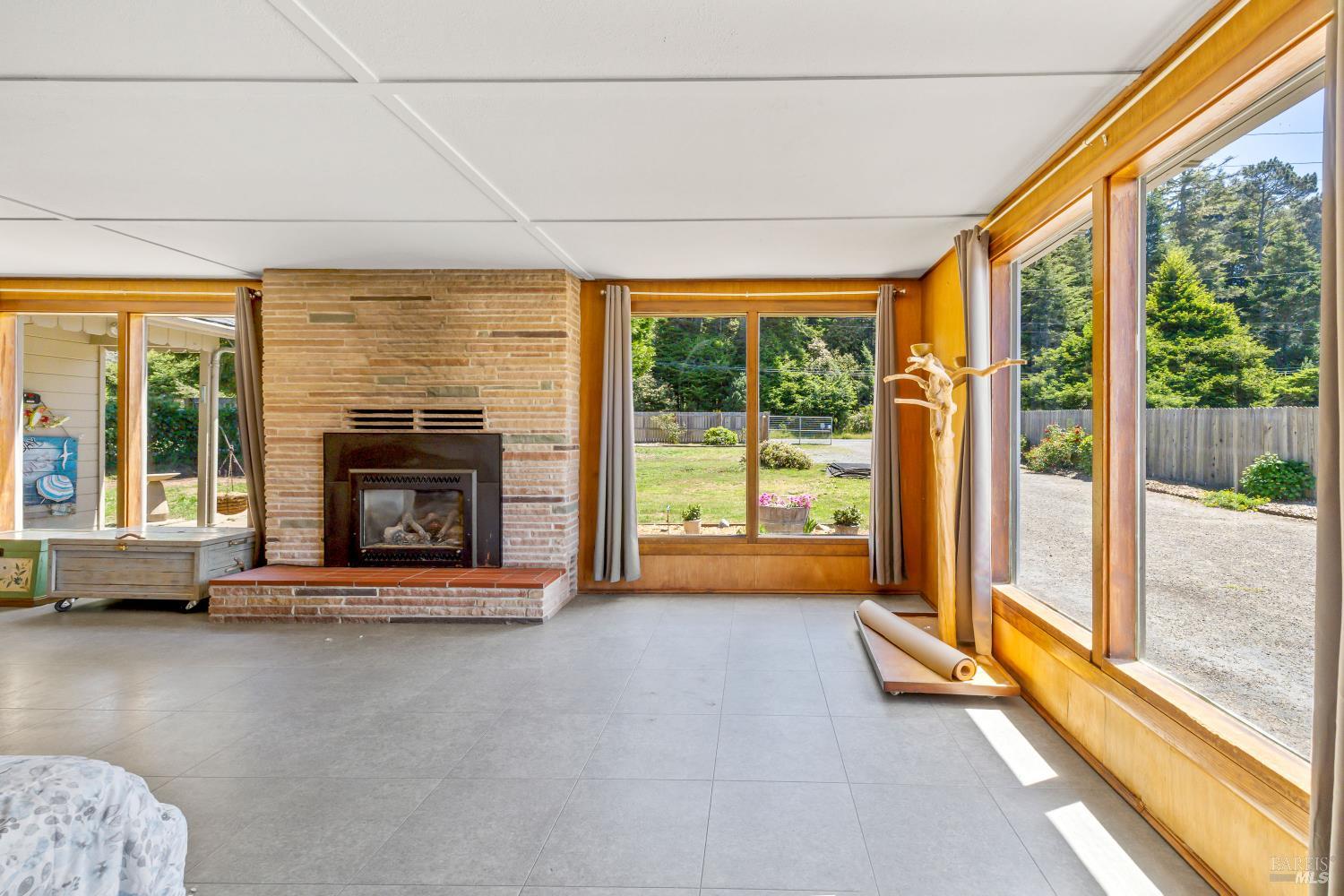 18200 Georges Lane Fort Bragg CA 95437