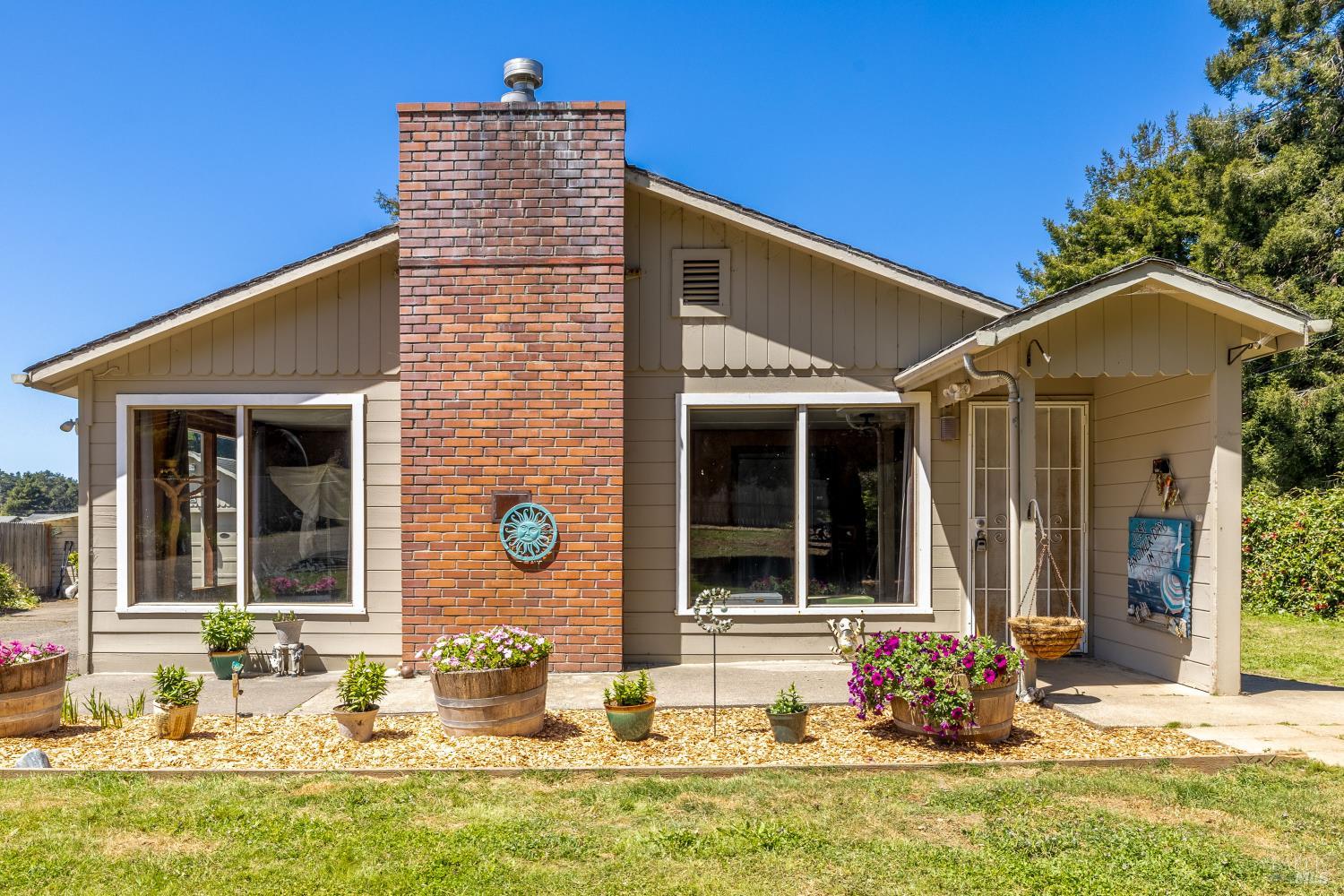 18200 Georges Lane Fort Bragg CA 95437