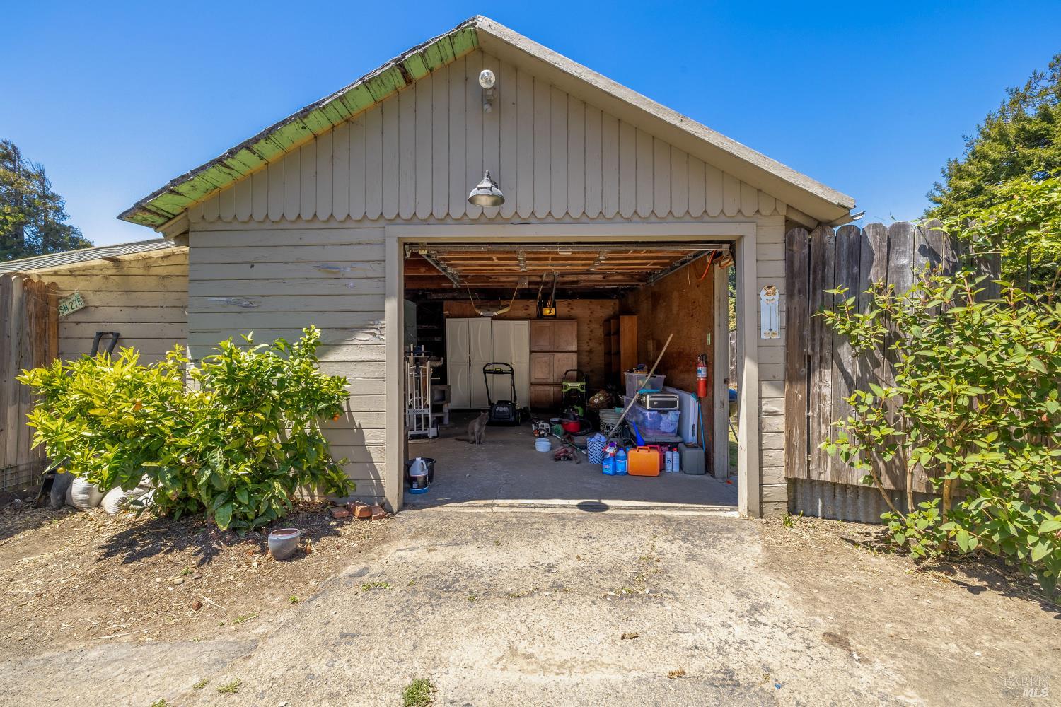 18200 Georges Lane Fort Bragg CA 95437