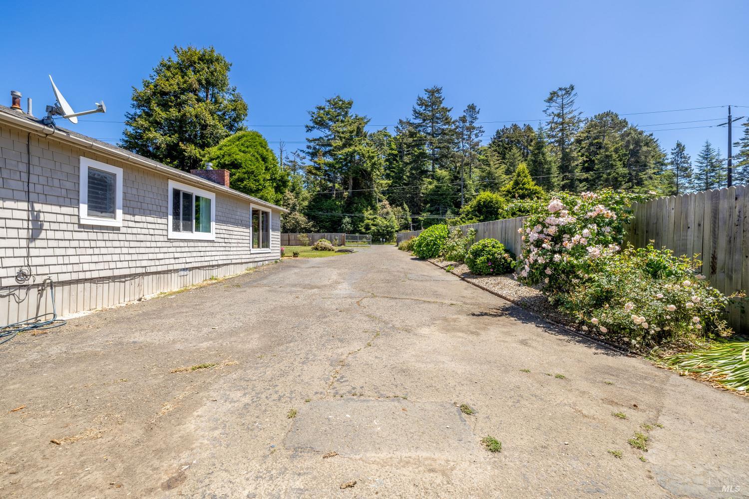 18200 Georges Lane Fort Bragg CA 95437