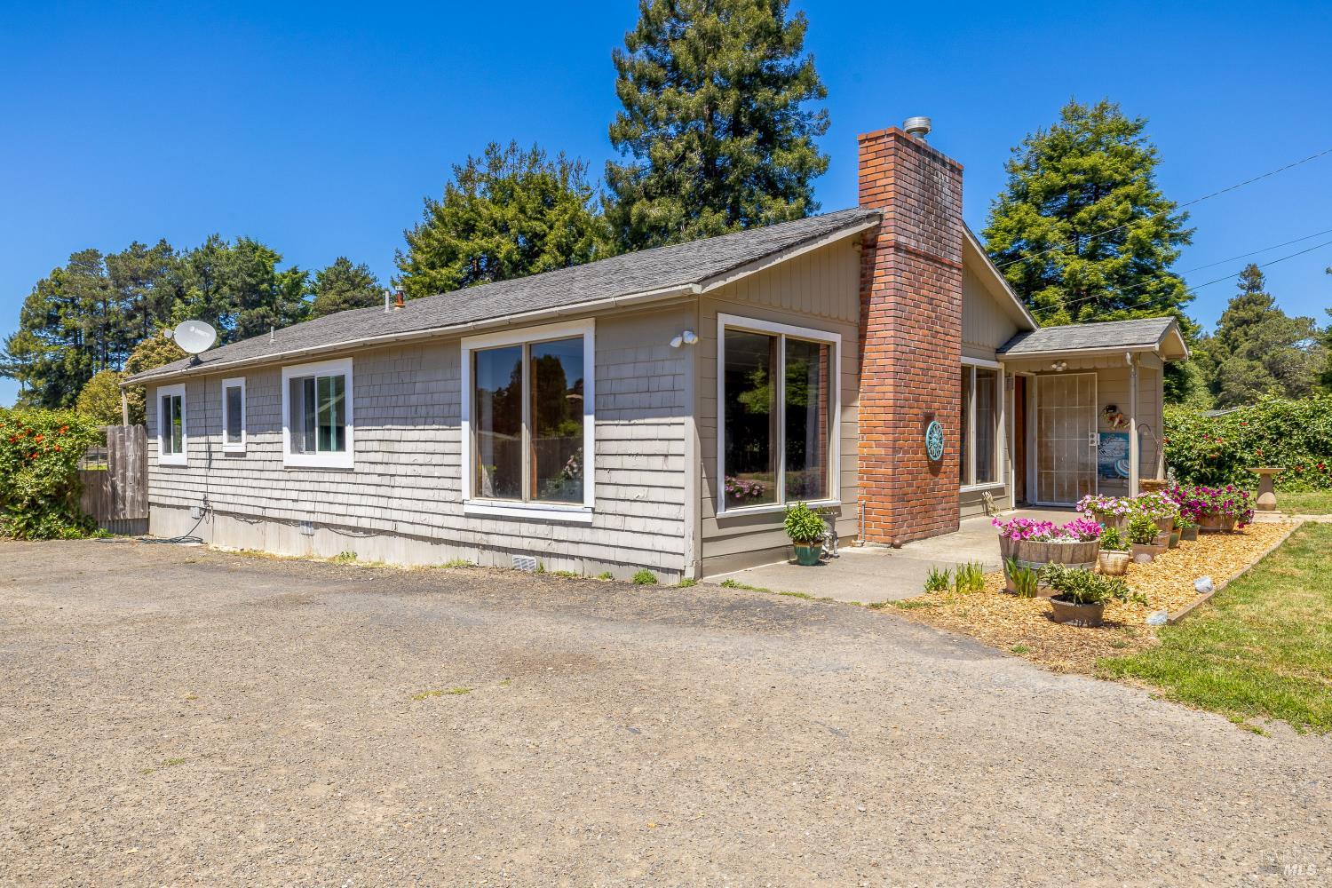 18200 Georges Lane Fort Bragg CA 95437