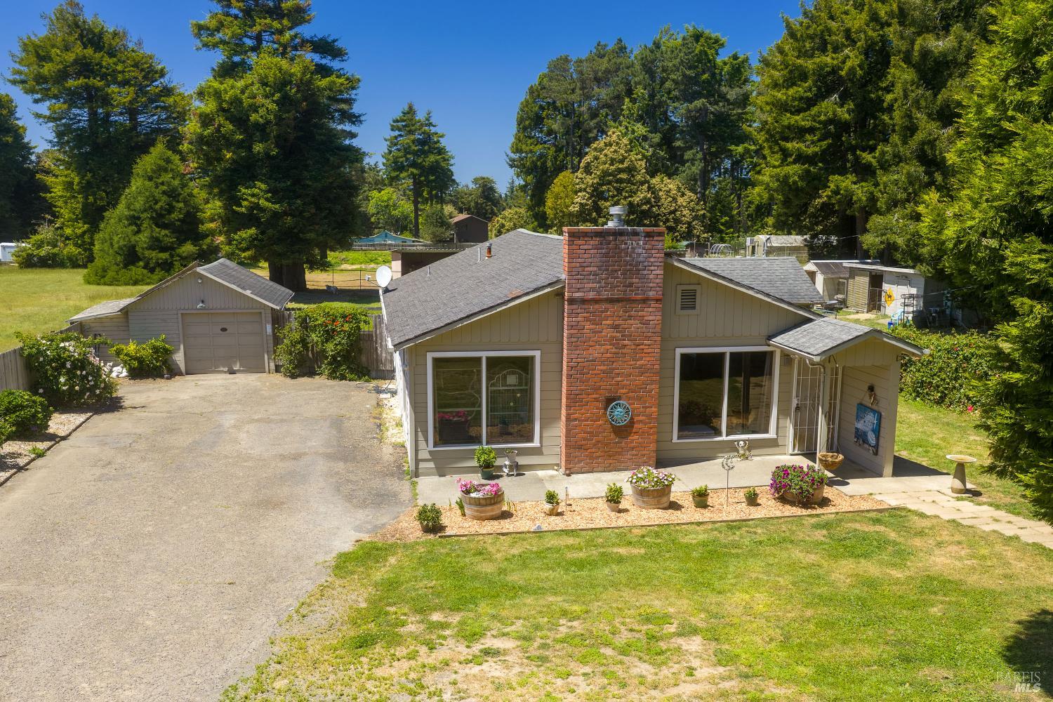 18200 Georges Lane Fort Bragg CA 95437