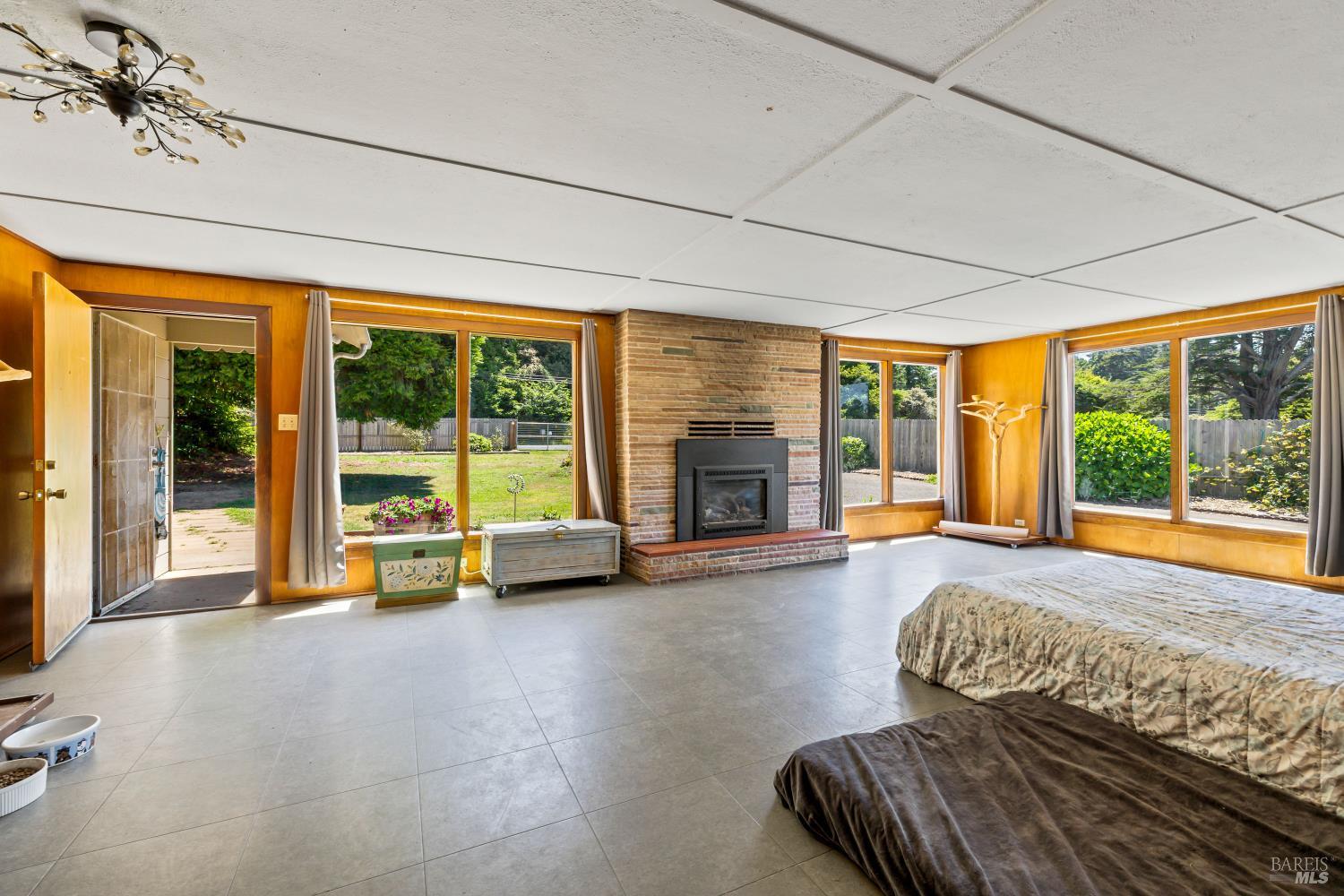 18200 Georges Lane Fort Bragg CA 95437
