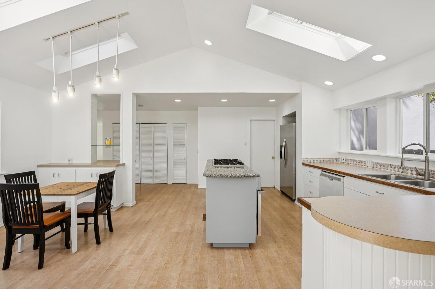 371 Inverness Drive Pacifica CA 94044