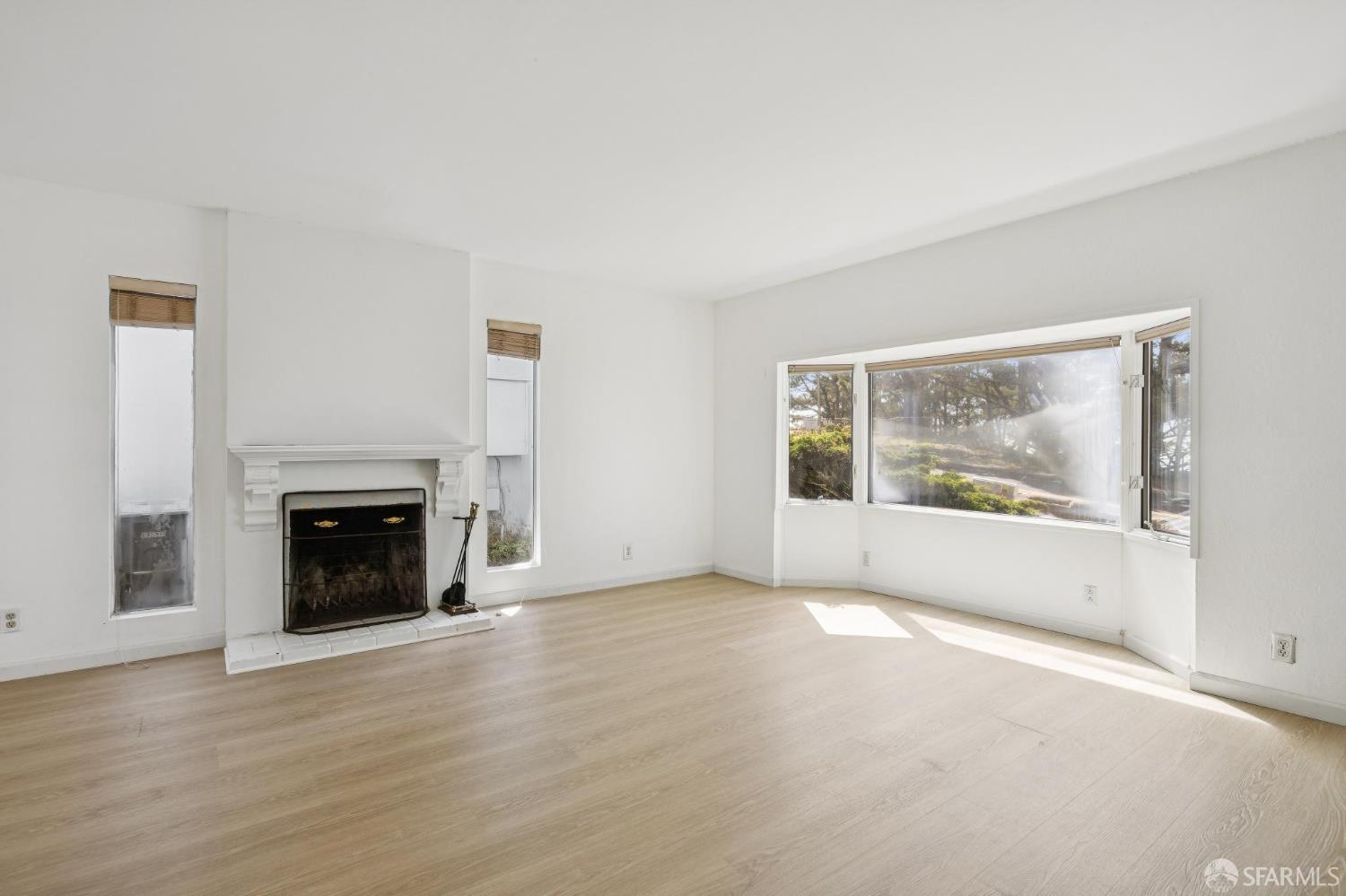 371 Inverness Drive Pacifica CA 94044