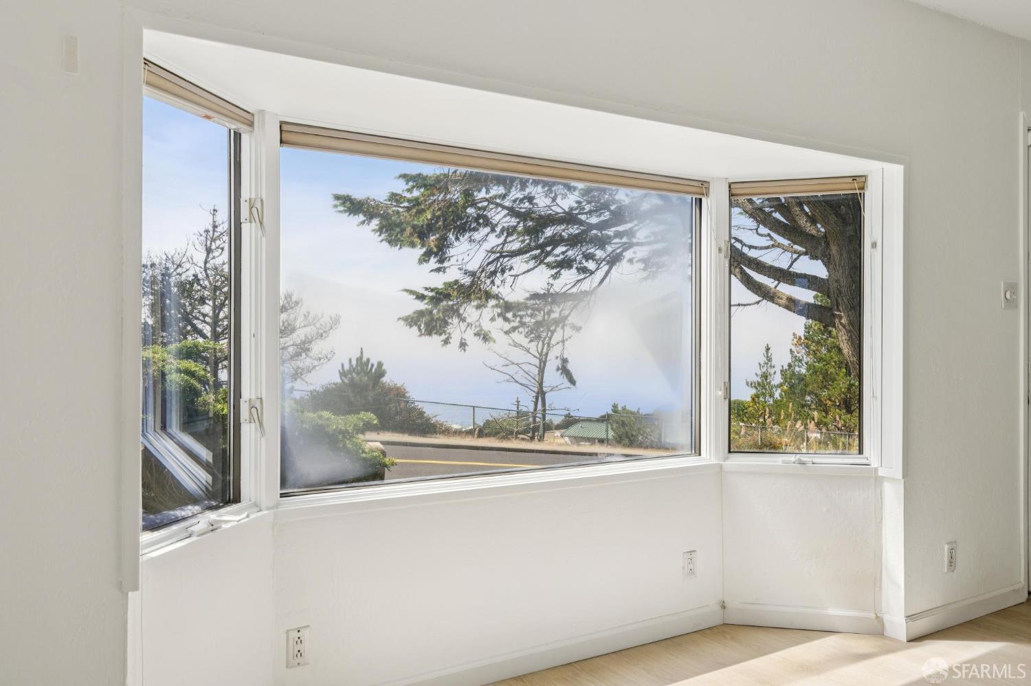 371 Inverness Drive Pacifica CA 94044