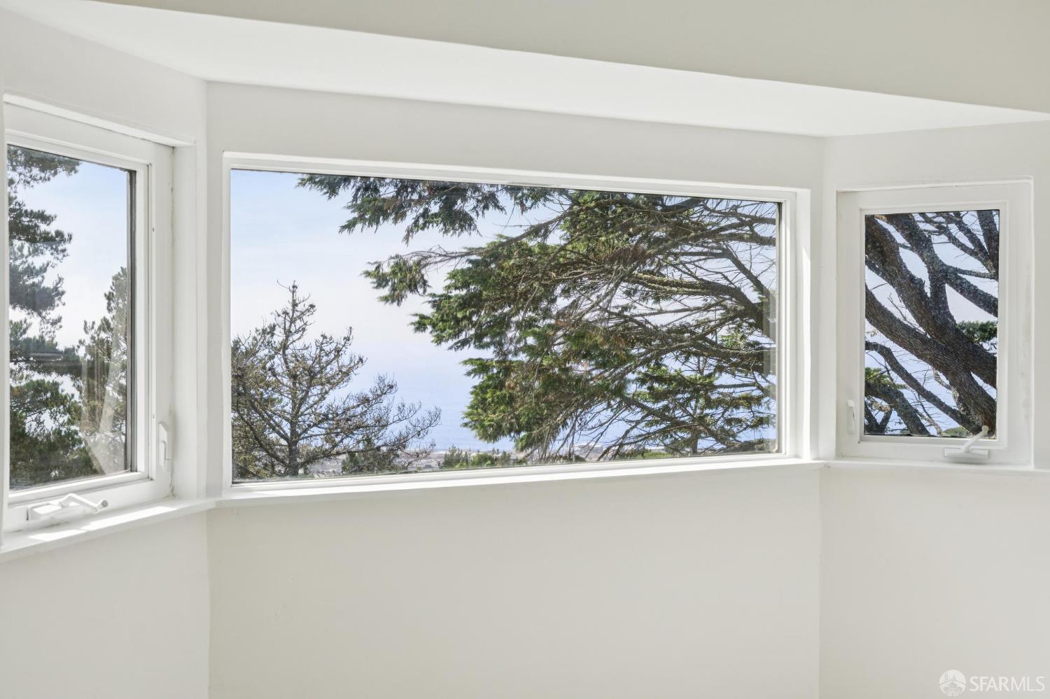 371 Inverness Drive Pacifica CA 94044