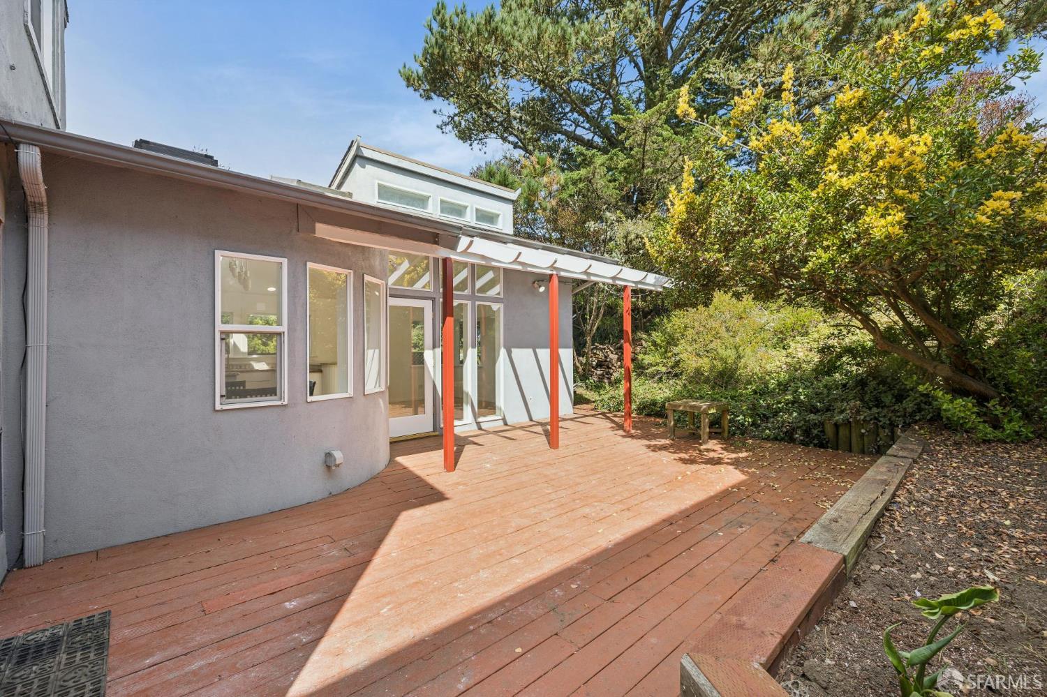 371 Inverness Drive Pacifica CA 94044