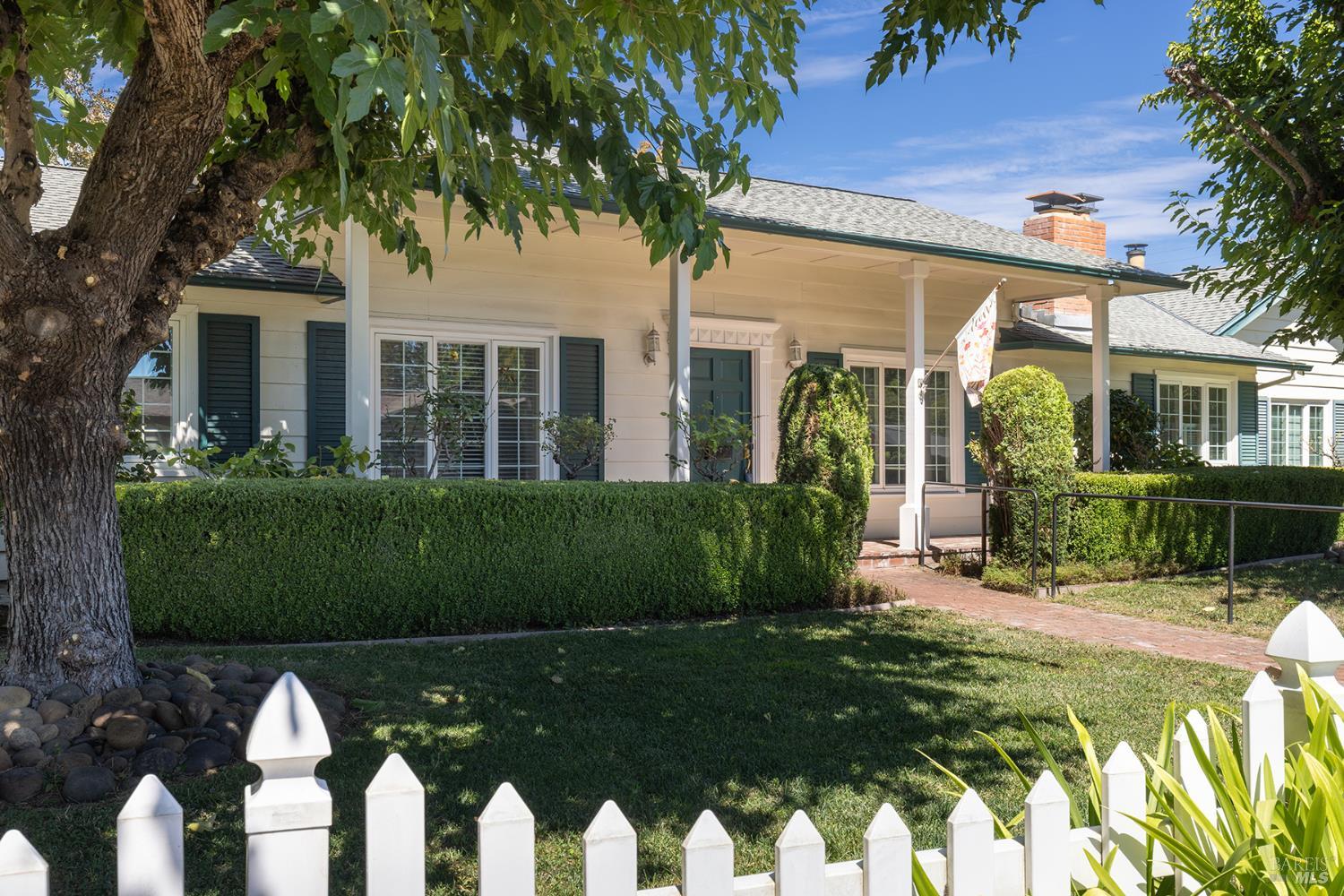 4910 Deerwood Drive Santa Rosa CA 95403