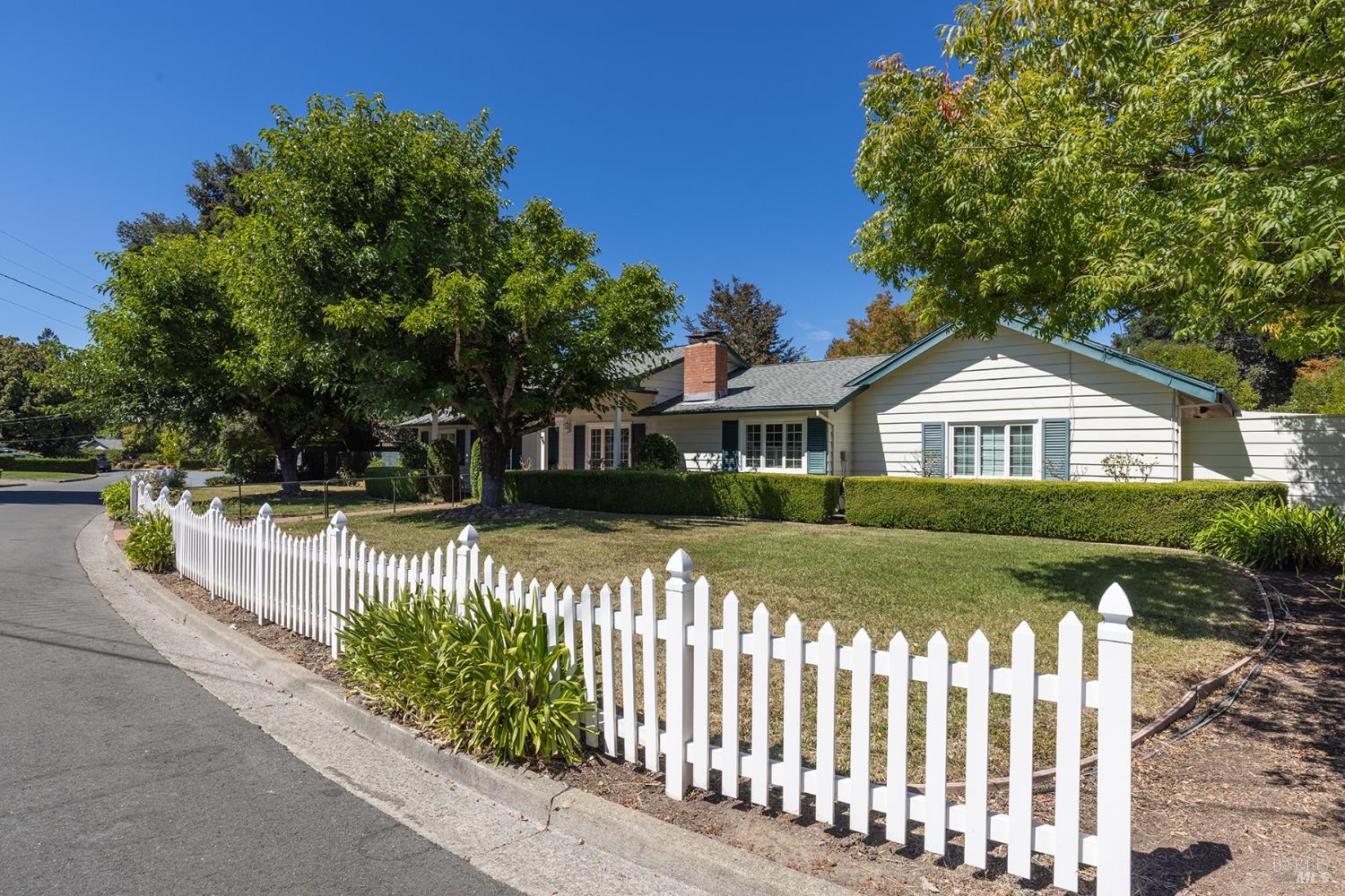 4910 Deerwood Drive Santa Rosa CA 95403
