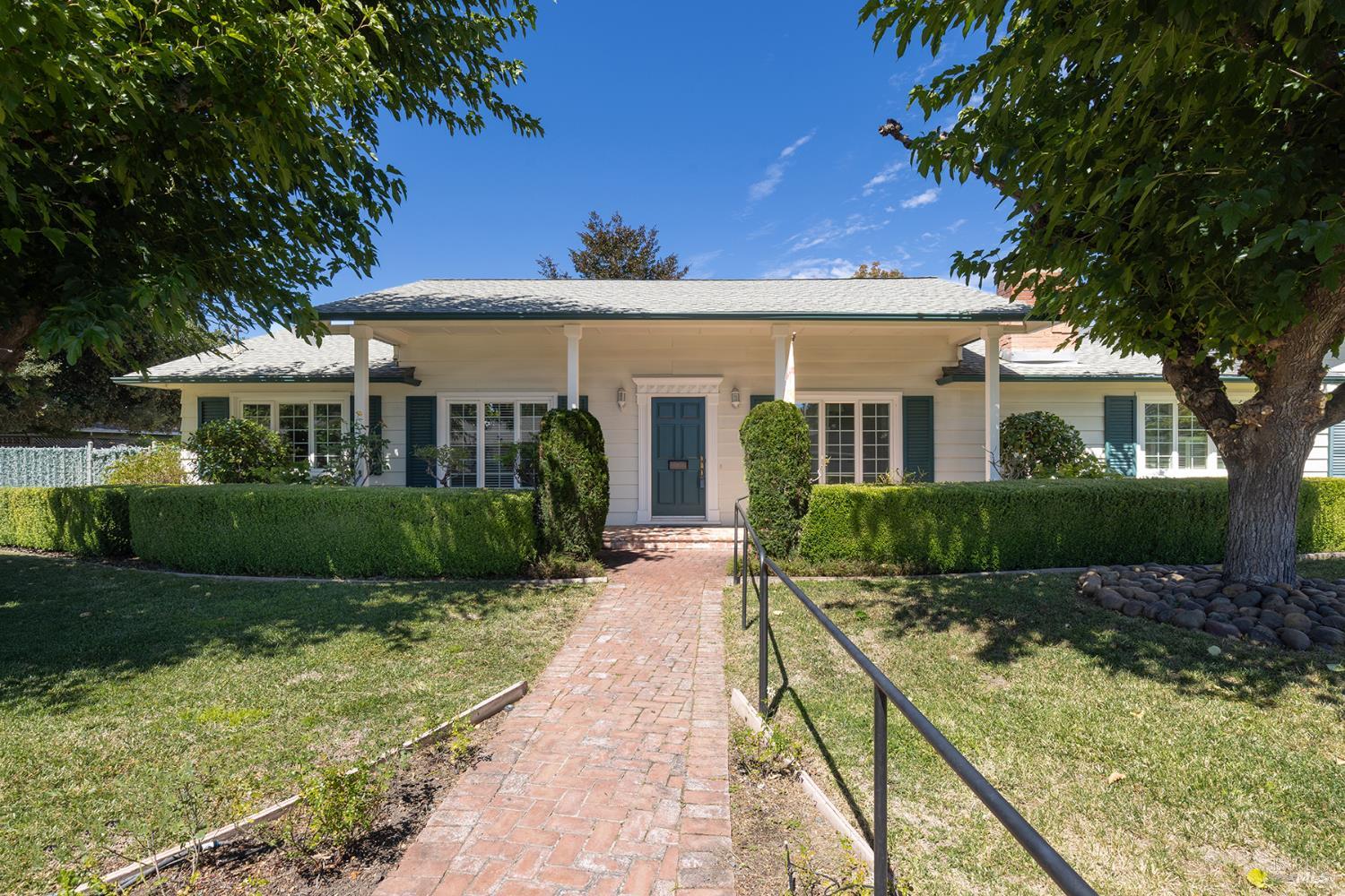 4910 Deerwood Drive Santa Rosa CA 95403